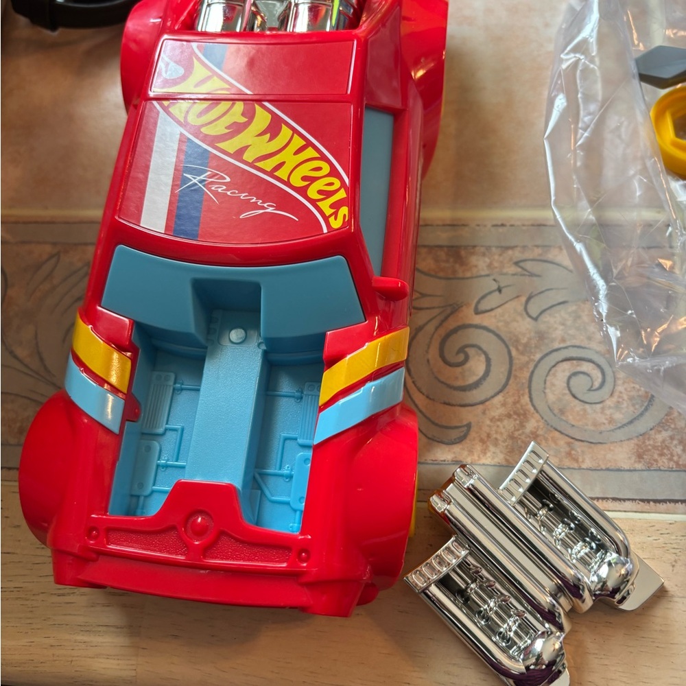 Hot Wheels Ready to Race (missing pieces)